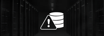 Serverraum mit Icon einer fehlerhaften Systemcopy im Vordergrund